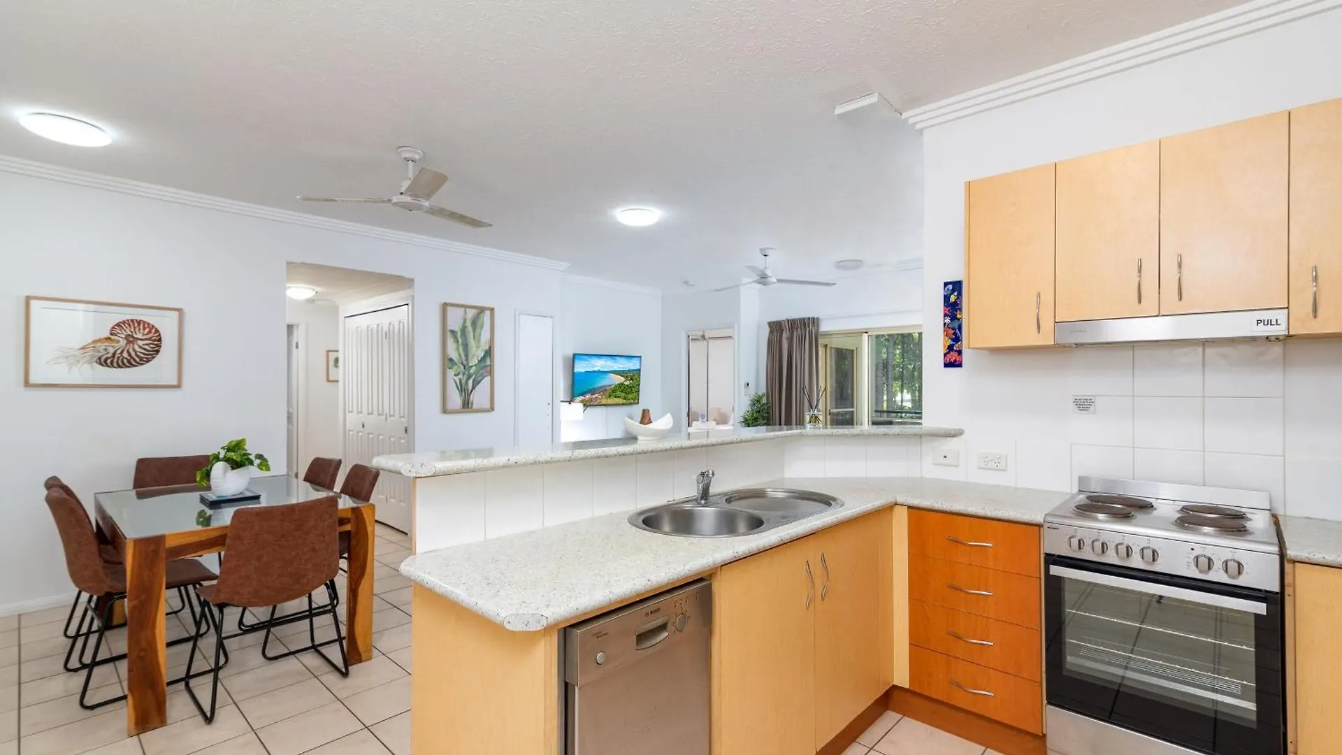 Seascape Holidays At Plaza Resort Port Douglas 0*,