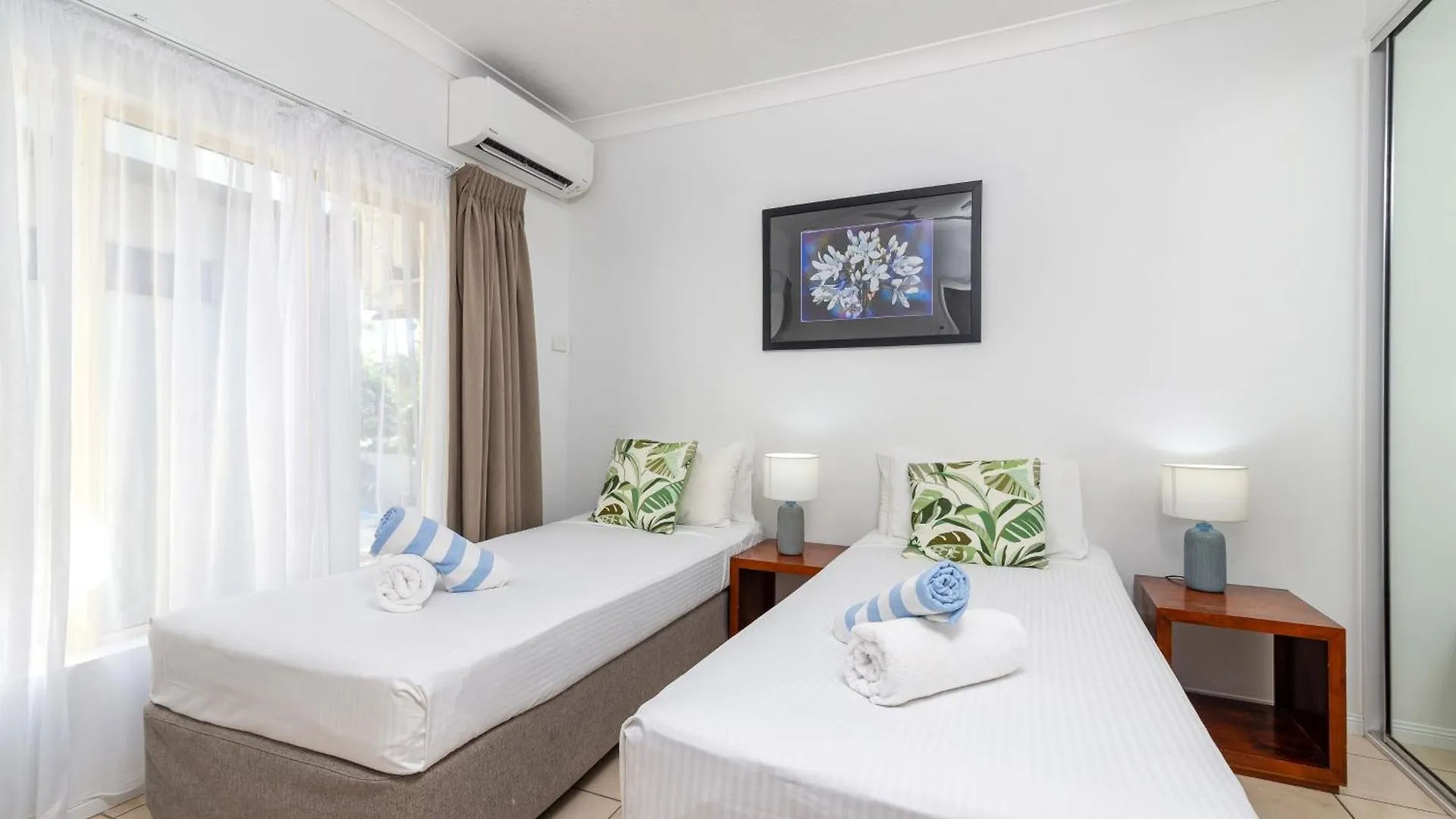 Seascape Holidays At Plaza Resort Port Douglas