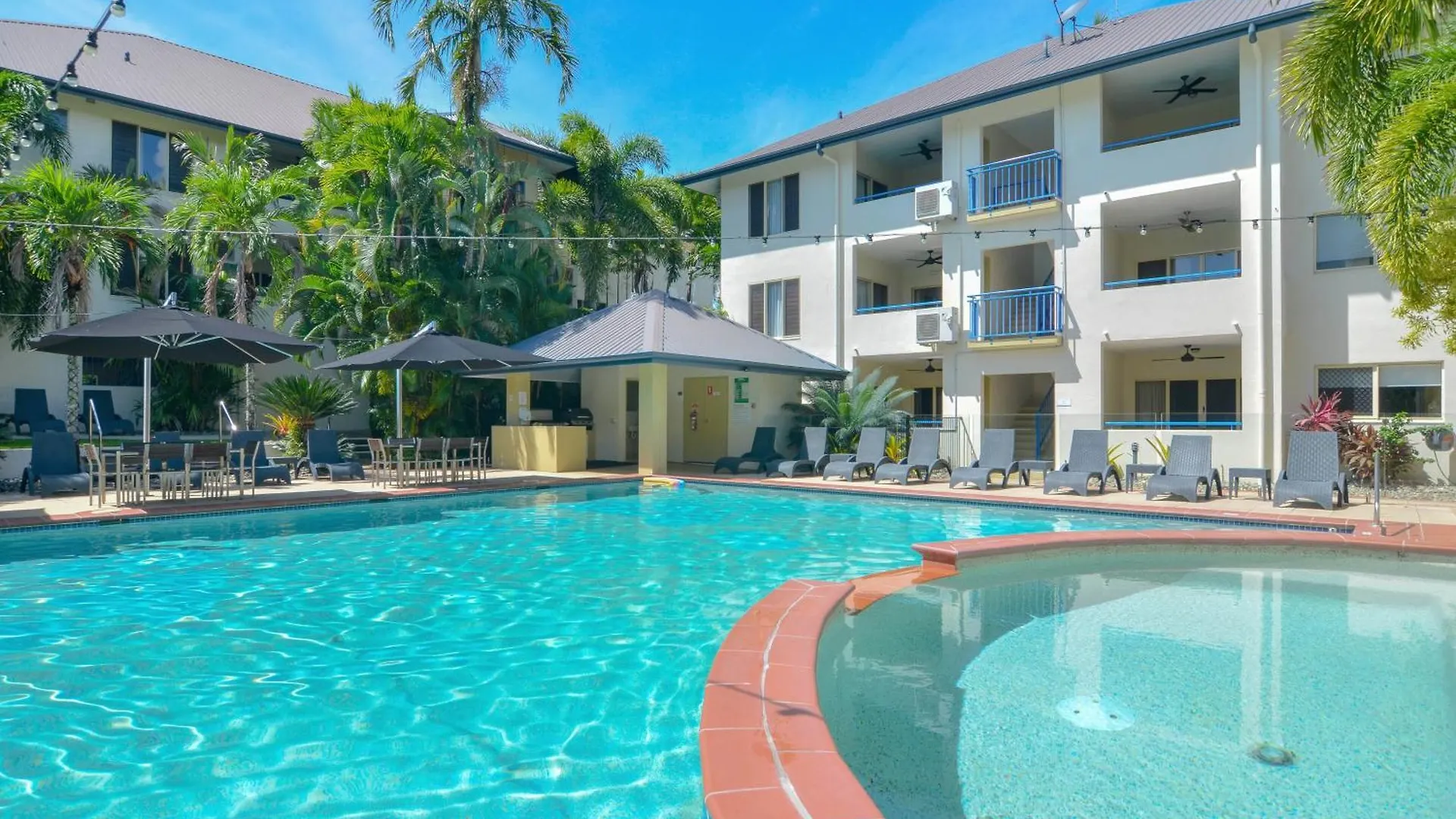 Seascape Holidays At Plaza Resort Port Douglas