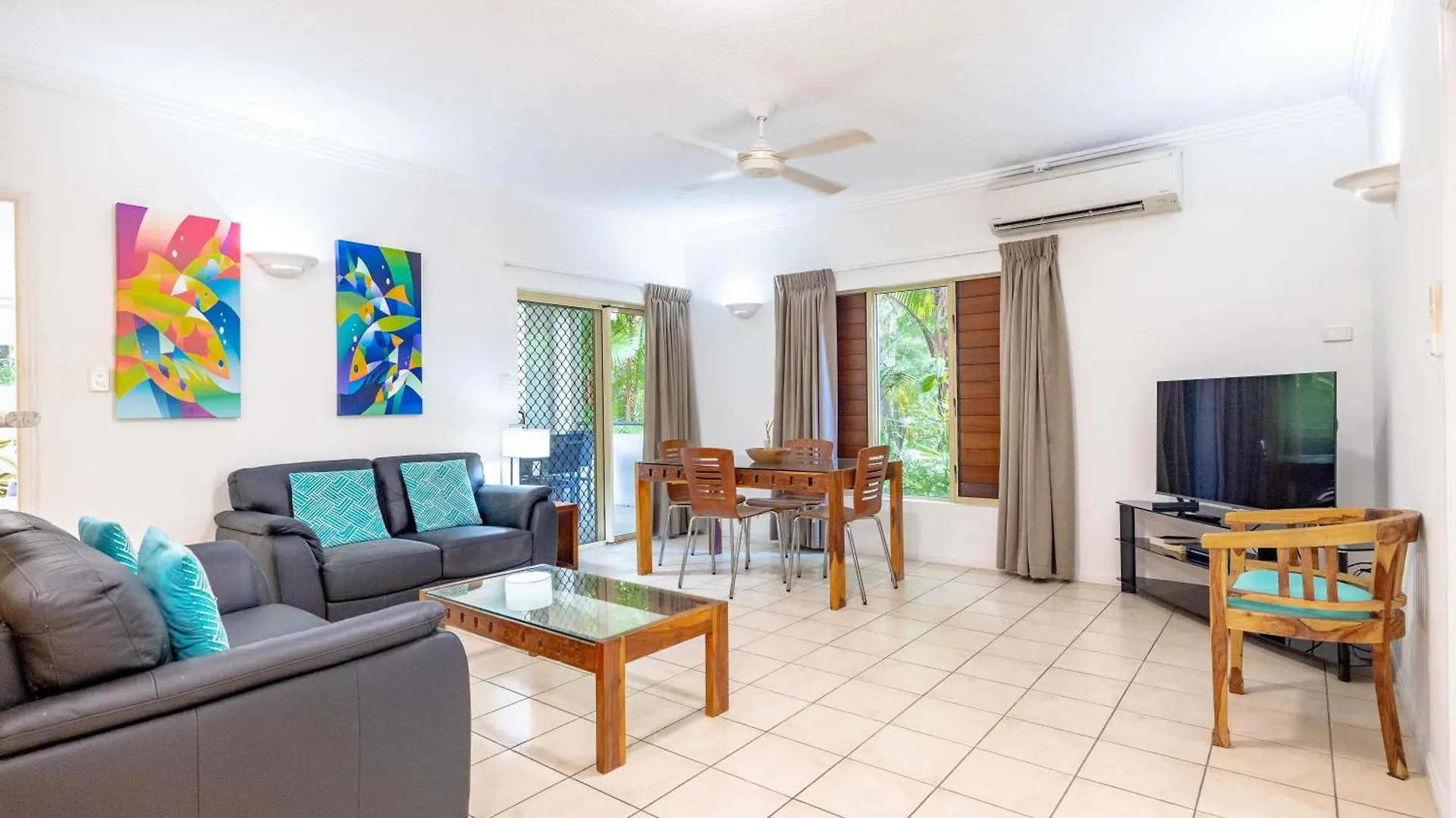 Seascape Holidays At Plaza Resort Port Douglas Apartment