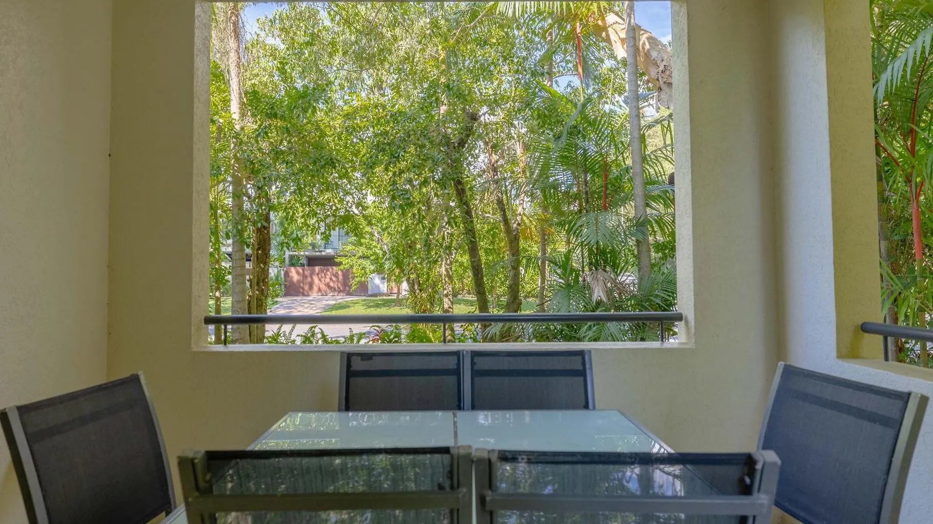 Apartment Seascape Holidays At Plaza Resort Port Douglas